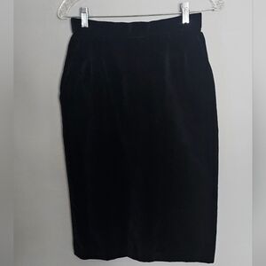 Vintage Velvet Pencil Skirt Women's Size 6 Black Union USA Made Pockets Modest